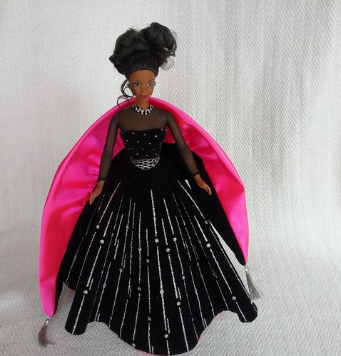 Barbie 1998 happy holidays - happy,
