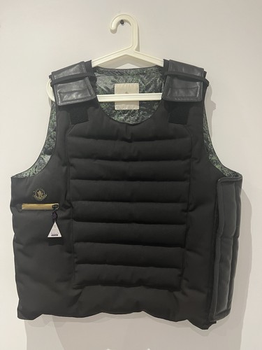 Moncler pharrell williams - moncler,