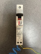 LEGRAND 32 AMP CURVE C 10kA