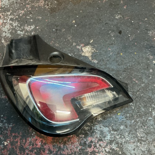 Vauxhall adam rear light - vauxhall,