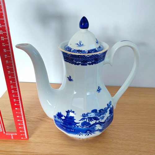 Ringtons willow pattern teapot - willow,