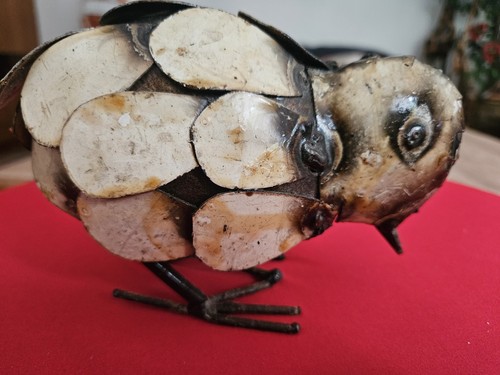 Metal chick garden - chick,