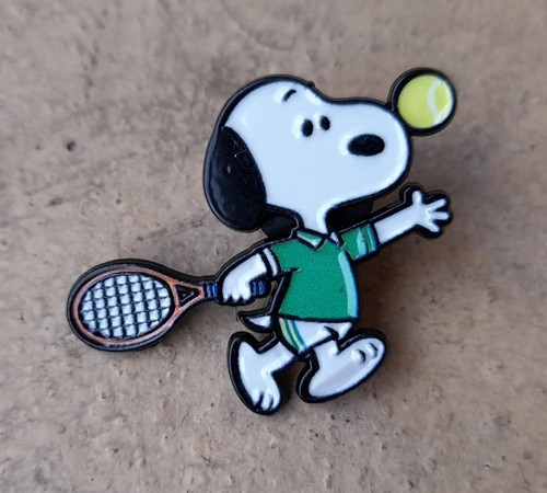 Snoopy pin badge brooch metal - brooch,