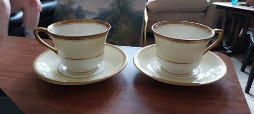 Pair royal worcester - a, of
