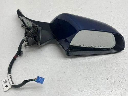 Tesla model right - side, wing