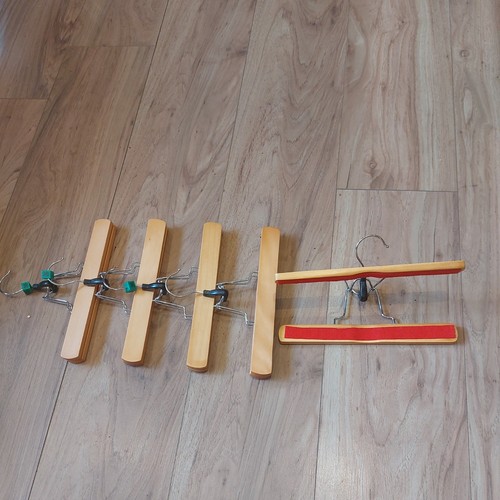 Wooden clamp coat - 5, hangers