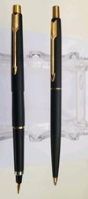 PARKER CLASSIC  MATT BLACK FOUNTAIN PEN + BALLPOINT PEN SET.
