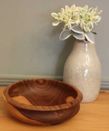 Round lipped bowl - round,