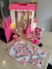 Vintage 1995 Barbie Feeding