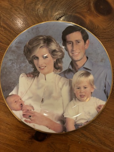 The royal family commemorative - royal,