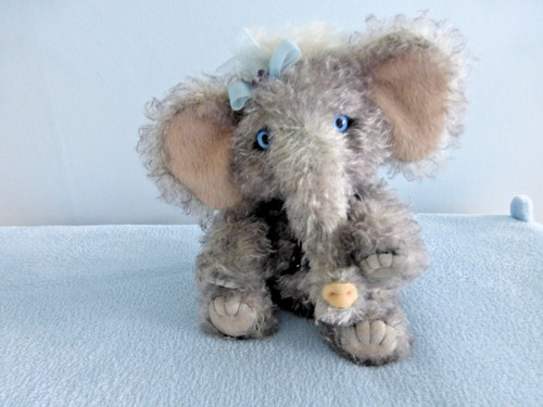 Beautiful bubbles the elephant - beautiful,