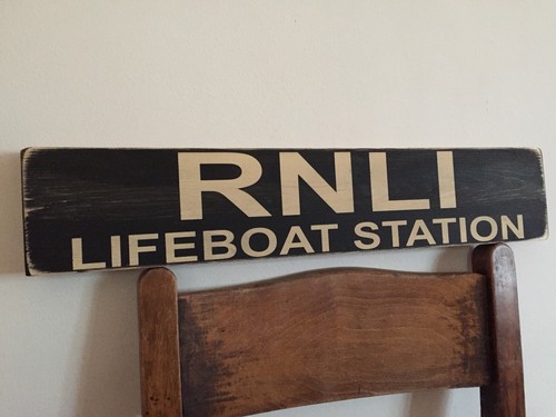 Rnli vintage lifeboat - rnli, station