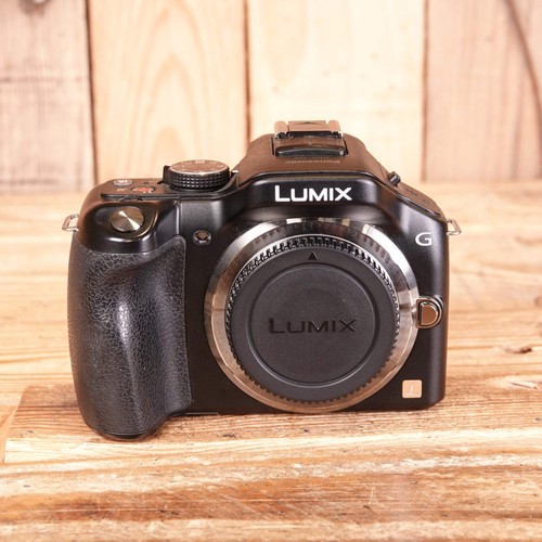 Used panasonic lumix camera - g5,