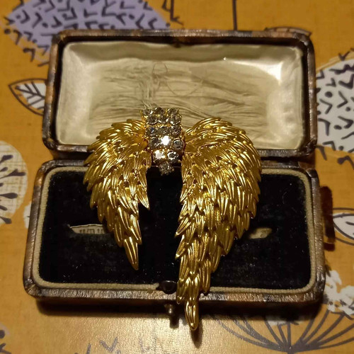 Vintage feather brooch - vintage, women