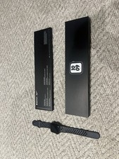 Apple Watch SE 40mm Black Aluminium Nike Strap with Black Sport