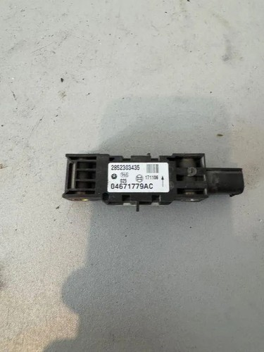 Chrysler 300c left side - 300c, impact