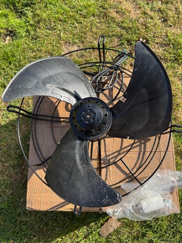 Refrigeration condenser fan - ,