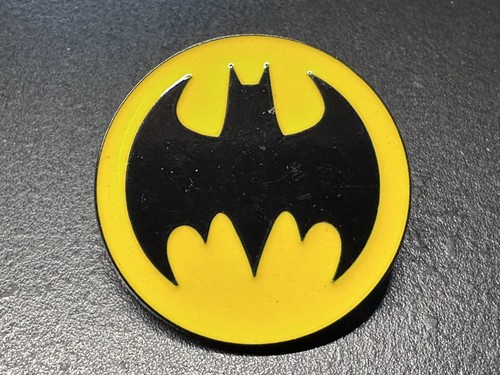 Batman enamel pin - batman,