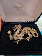 Dragon brooch franklinmint - dragon,