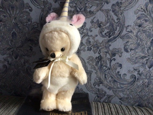 Artist bear unicorn - bear,