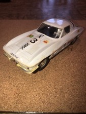 Vintage Revell White 1963 1/32