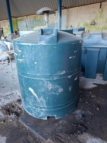 Titan v1300tt plastic oil tank - titan,