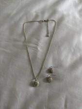 Necklace & Earrings Set
