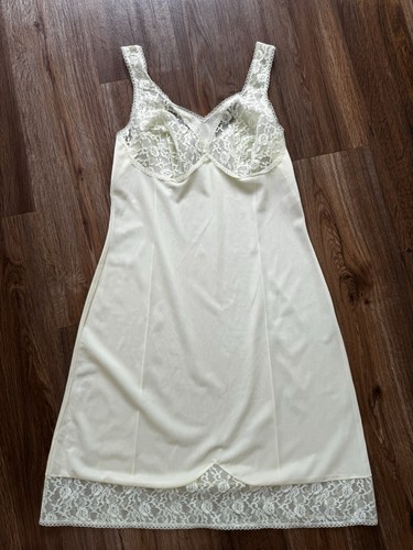 True vintage triumph chemise - vintage,