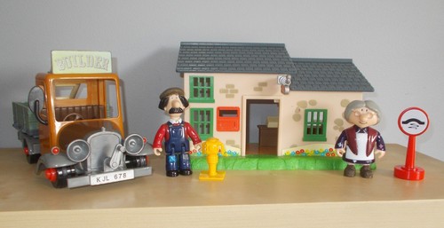 Postman pat ted glen builder - ted,