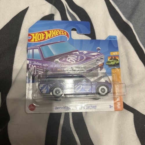 Hot wheels datsun bluebird - hot,