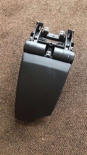 Bmw e81 e87 2009 - bmw, armrest