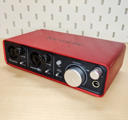 Focusrite scarlett 2i2 - scarlett,