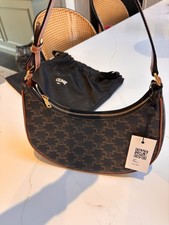 Celine Ava bag triomphe