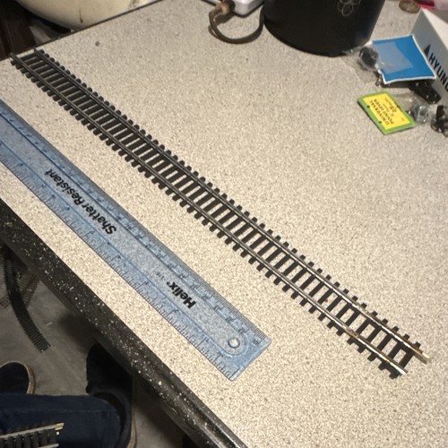 Gauge straight model - straight,