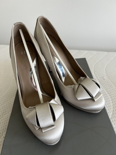 Coast shoes size - , neutral