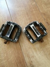 Mongoose Mid School platform pedals 9/16'' for 3 piece cranks for refurb