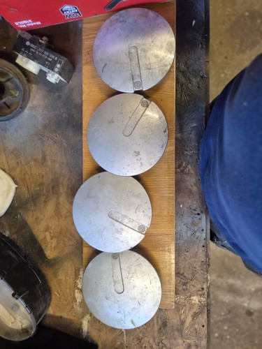 Volkswagen golf mk2 wheel hub