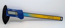 Digital Caliper 0-150mm. Carbon Fibre Composites. Cased.