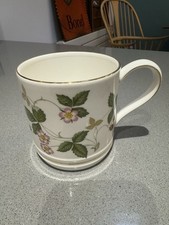 Wedgwood Wild Strawberry Bone