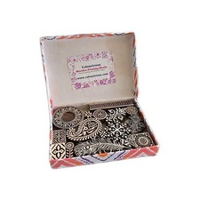 18 Wooden Printing Block Set