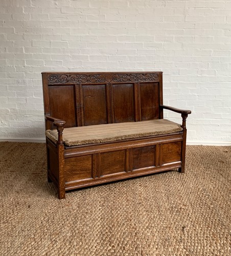 Charming 19th century oak hall - charming,