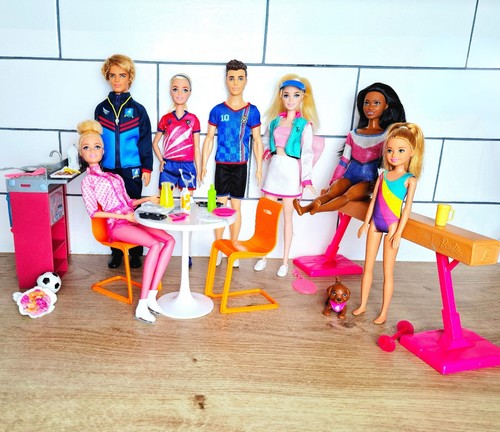 Barbie dolls bundle - barbie,