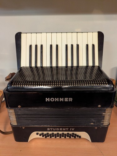 Accordion hohner student - accordion, iv