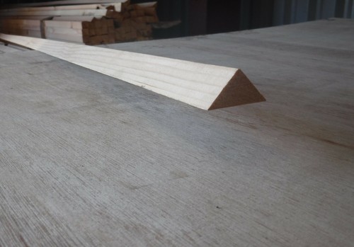 Timber angle fillet 25mm - 25mm, x
