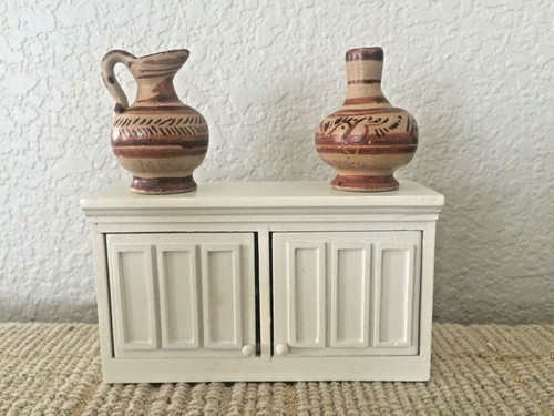 Vintage miniature dolhouse - miniature,