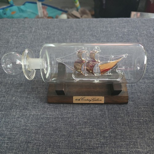 Labglass glass sculpture - glass,