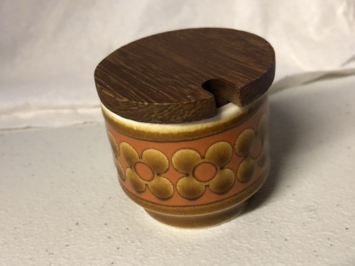 Hornsea saffron mustard pot - saffron,