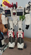 Transformers Generations Metroplex Titan class figure