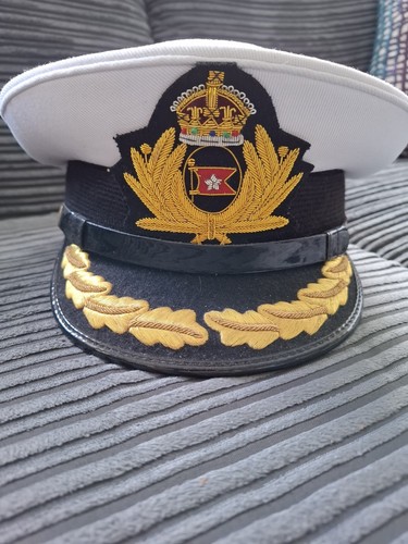 Titanic captains cap - captains,