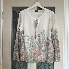 F and F Women's Top Blouse